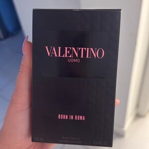 Valentino Born in Roma Uomo